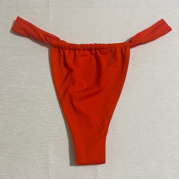 L*SPACE Women's GINA BOTTOM BITSY Cut Bikini Bottom Size L - Picture 2 of 4
